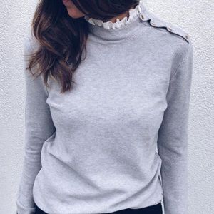 Dana™ Elegant Turtle Neck Pullover!